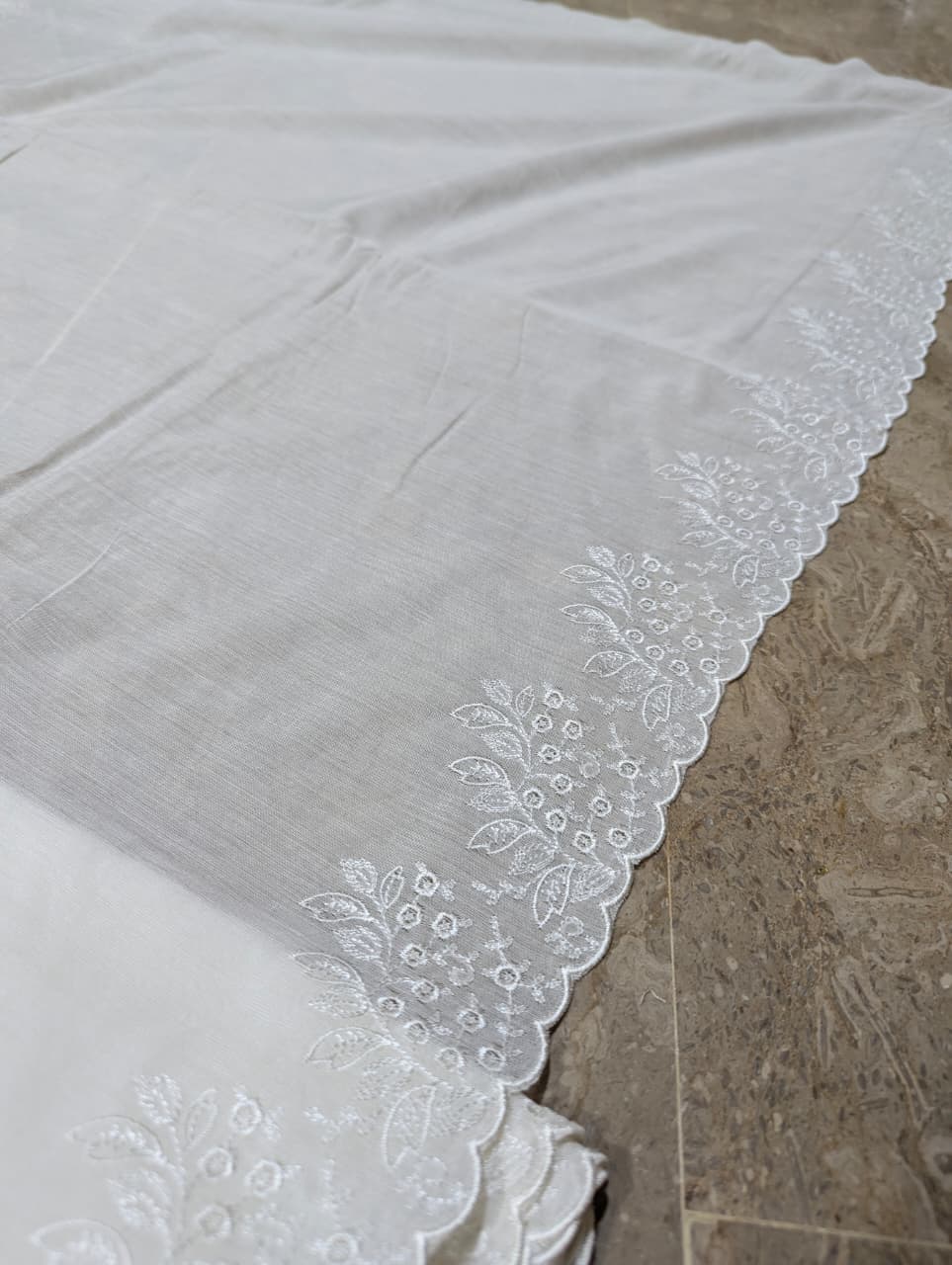Dyeable White Voile Lawn Scallop Dupatta with White Viscose Embroidery (D-220)