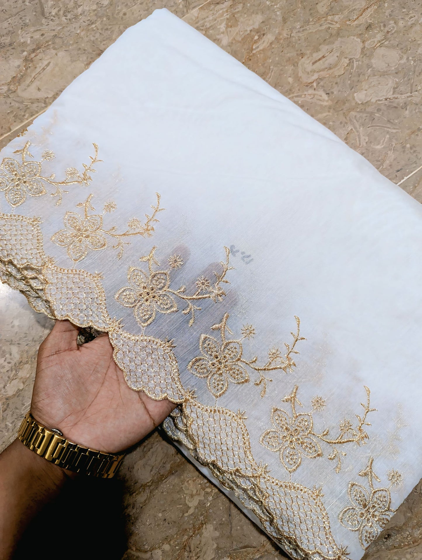 White Voile Lawn Scallop Dupatta with Golden Embroidery – Dyeable