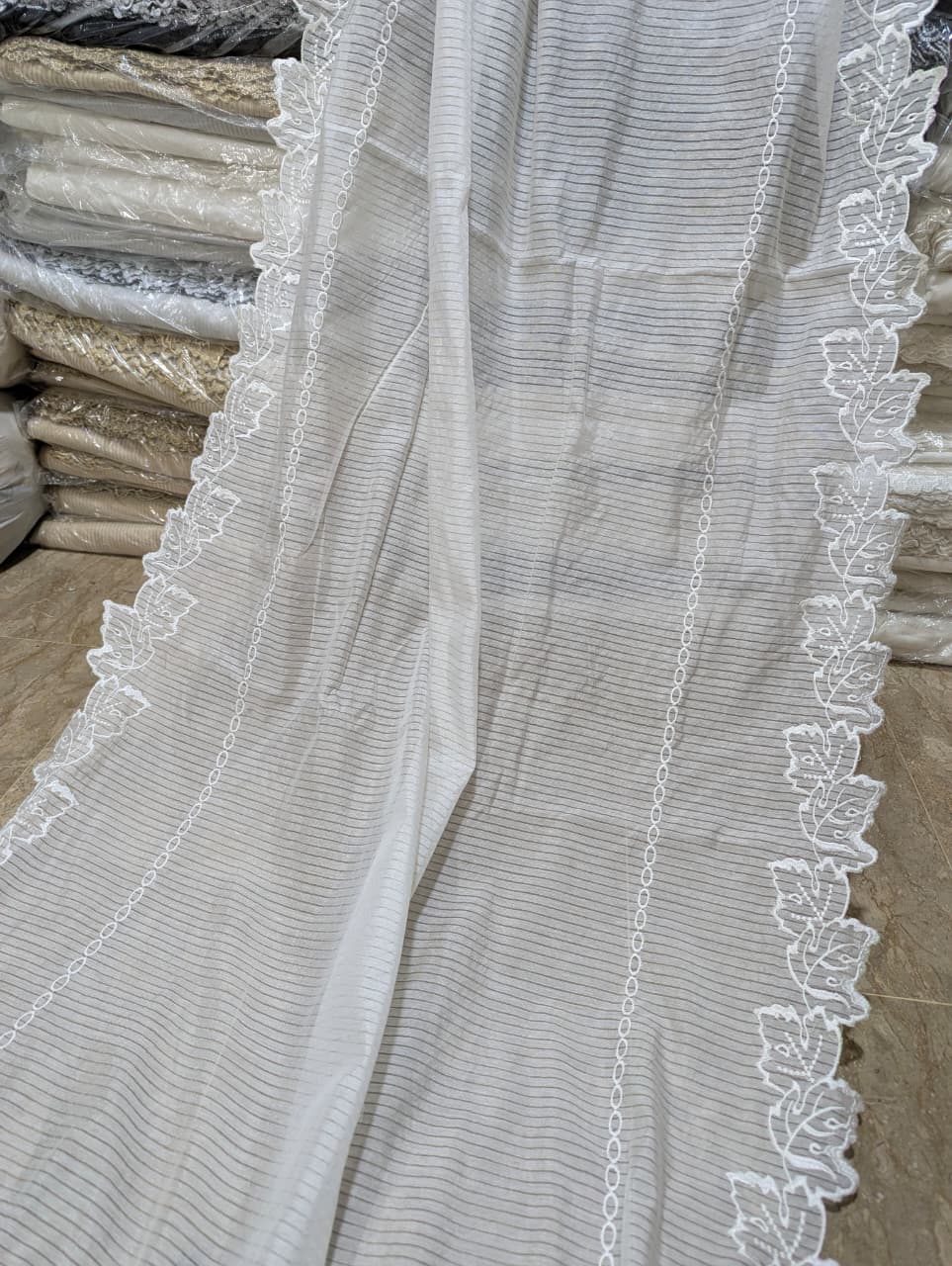 White Self-Lining Voile Lawn Scallop Dupatta with White Viscose Embroidery – Dyeable