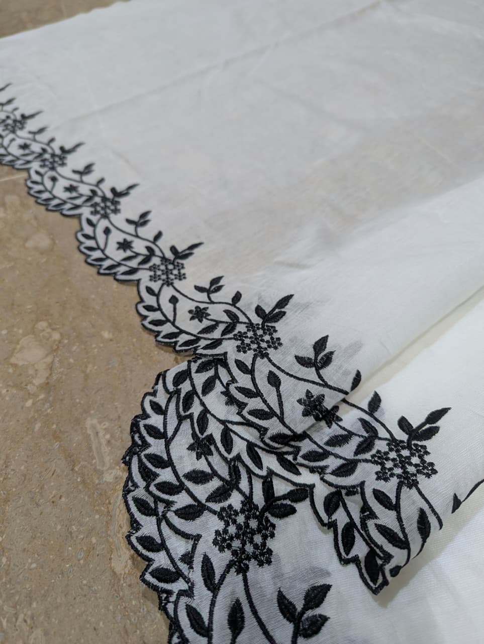 Voile Lawn Scalloped Dupatta with Black Embroidery