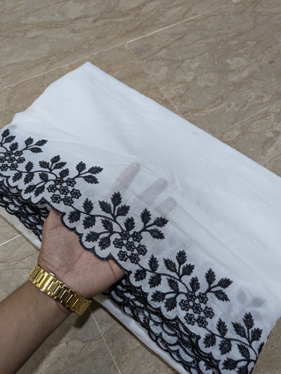 Voile Lawn Scalloped Dupatta with Black Embroidery – Badar and Sons #175
