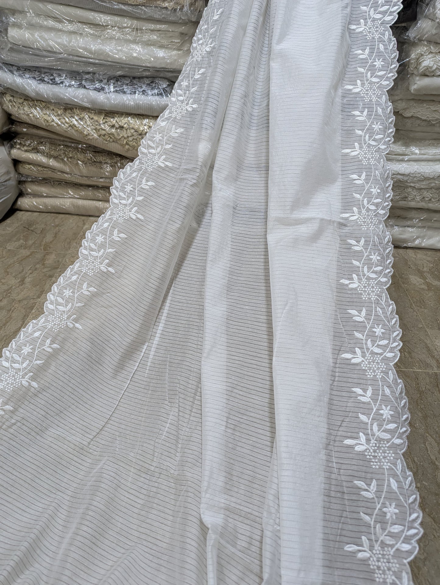White Self-Lining Voile Lawn Scallop Dupatta with White Viscose Embroidery – Dyeable