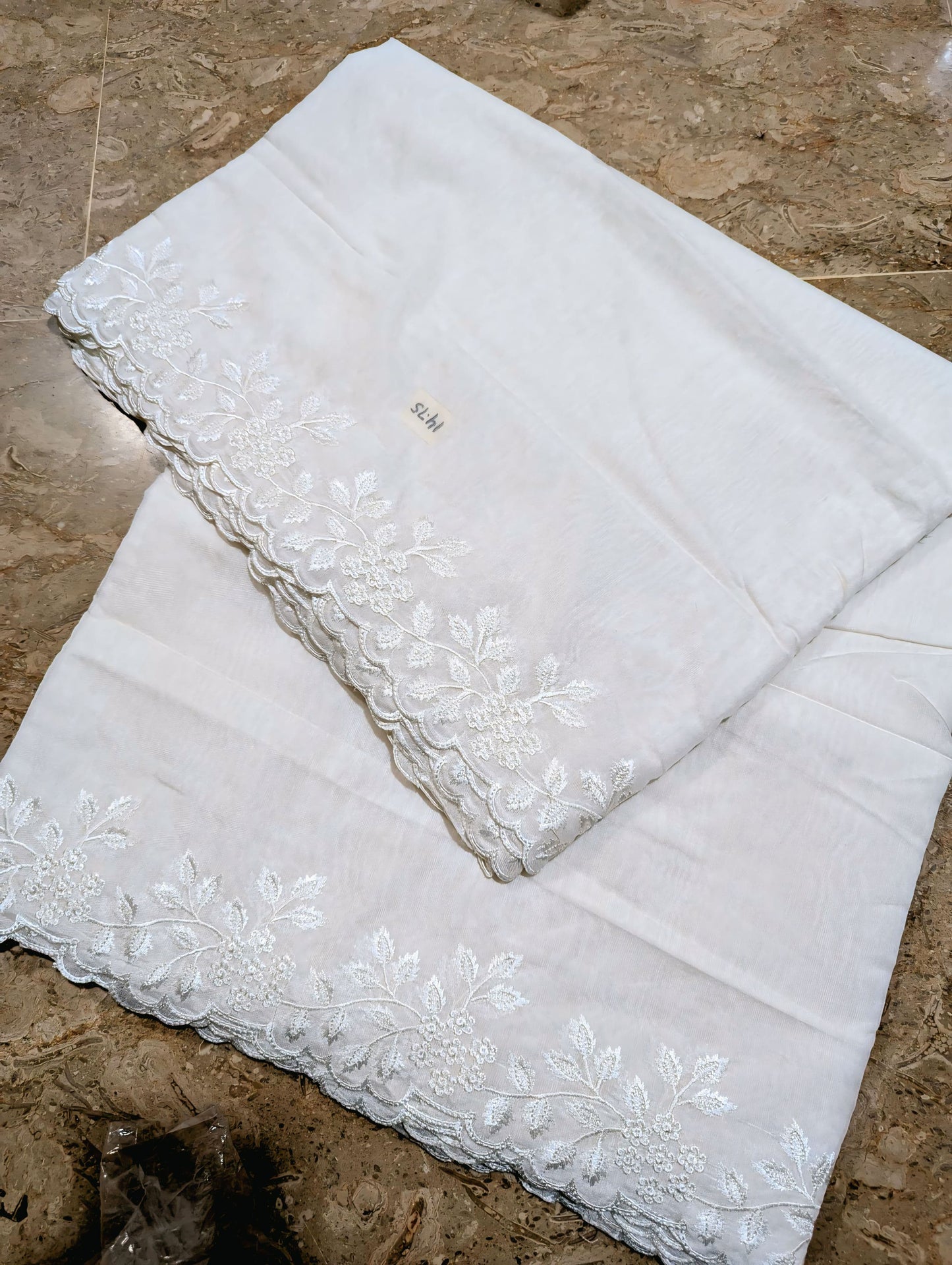 White Voile Lawn Scallop Dupatta with White Viscose Embroidery – Dyeable