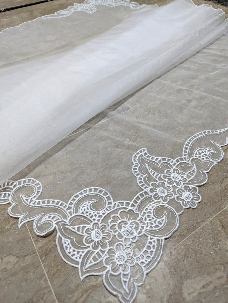 New White Organza 4-Sided Scallop Dupatta with Dyeable White Viscose Embroidery