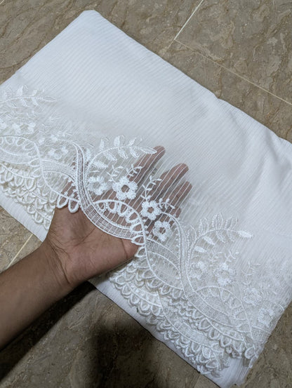 White Organza Scallop Dupatta with Self Lining & White Viscose Embroidery – Dyeable