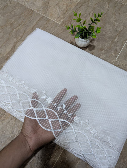 White Organza Scallop Dupatta with Self Lining & White Viscose Embroidery – Dyeable