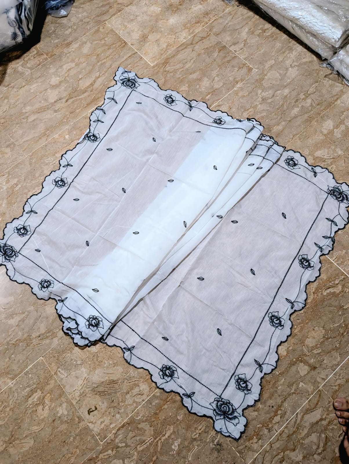 White Voile Lawn 4-Sided Scallop Dupatta with Black Embroidery – Dyeable