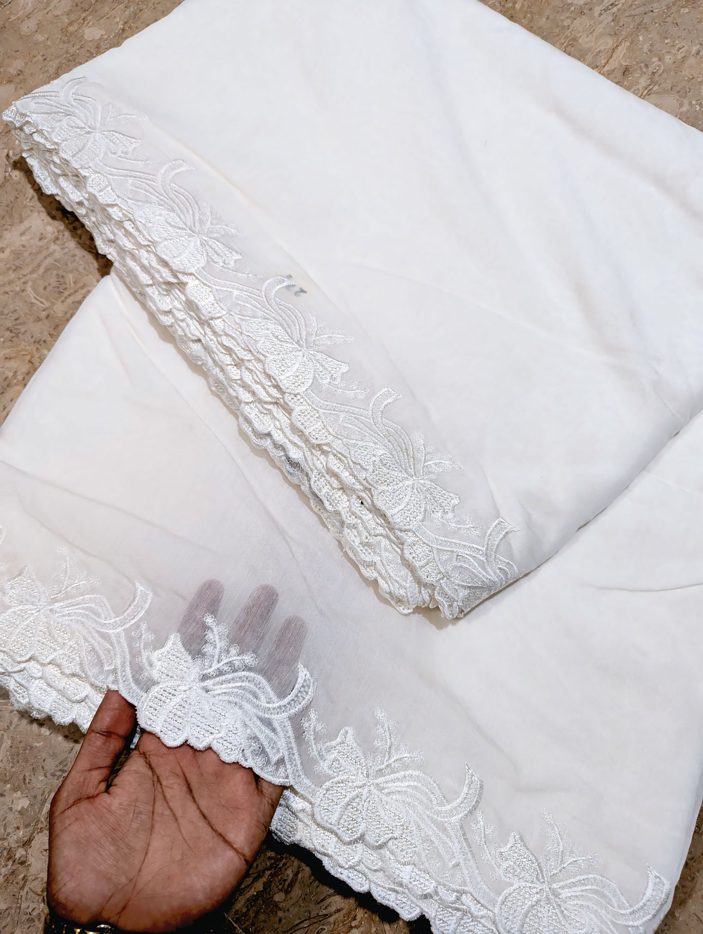 (New) White Voile Lawn Scallop Dupatta with White Viscose Embroidery – Dyeable