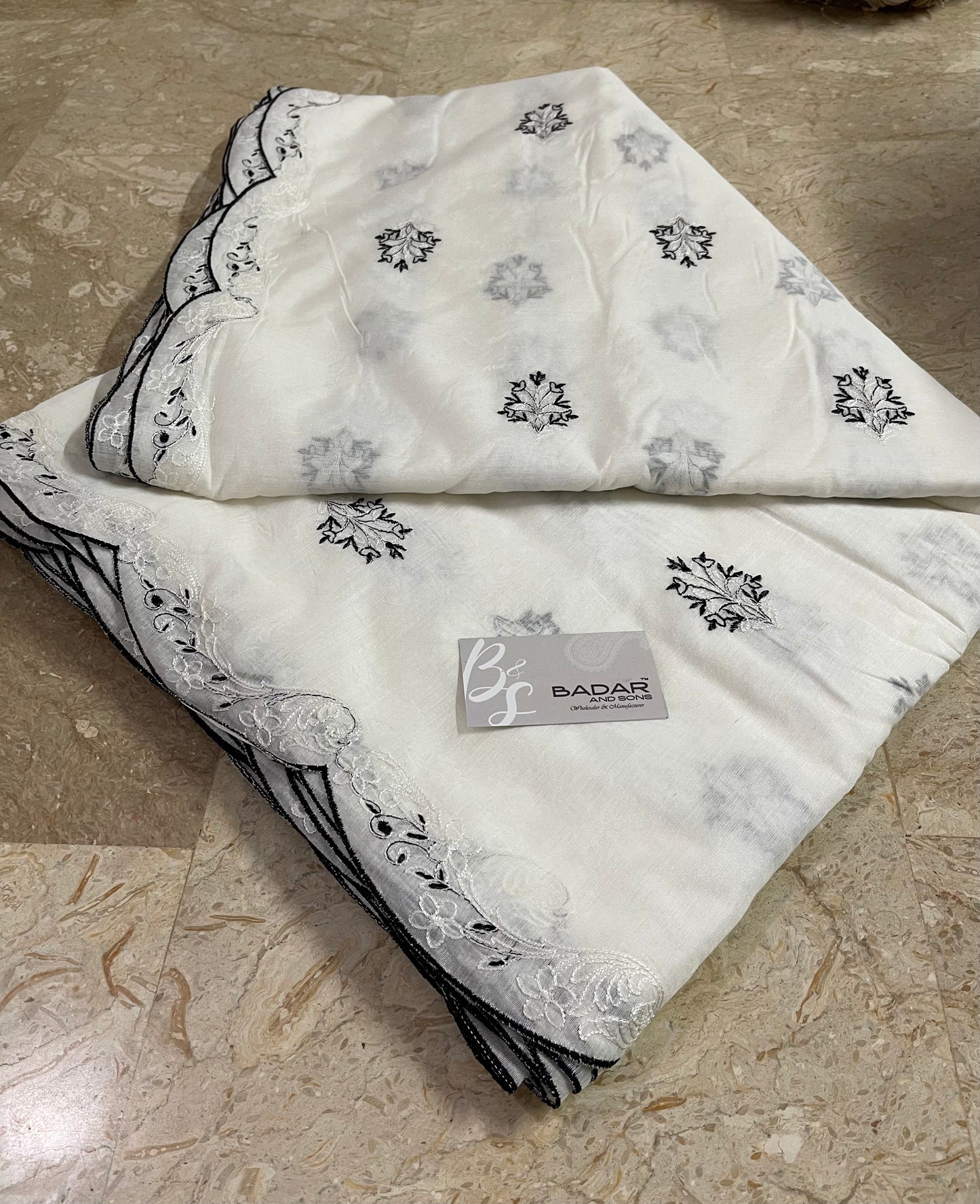 White Voile Lawn Scallop Dupatta with White & Black Two-Tone Embroidery – Dyeable