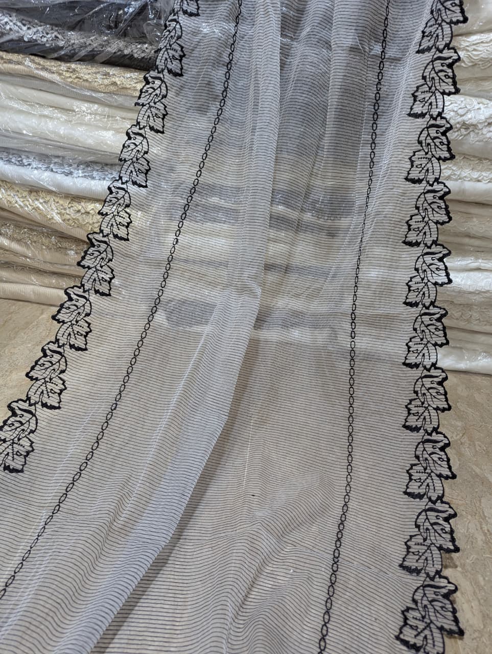 Dyeable White Black Self Lining Organza Scallop Dupatta with Black Embroidery