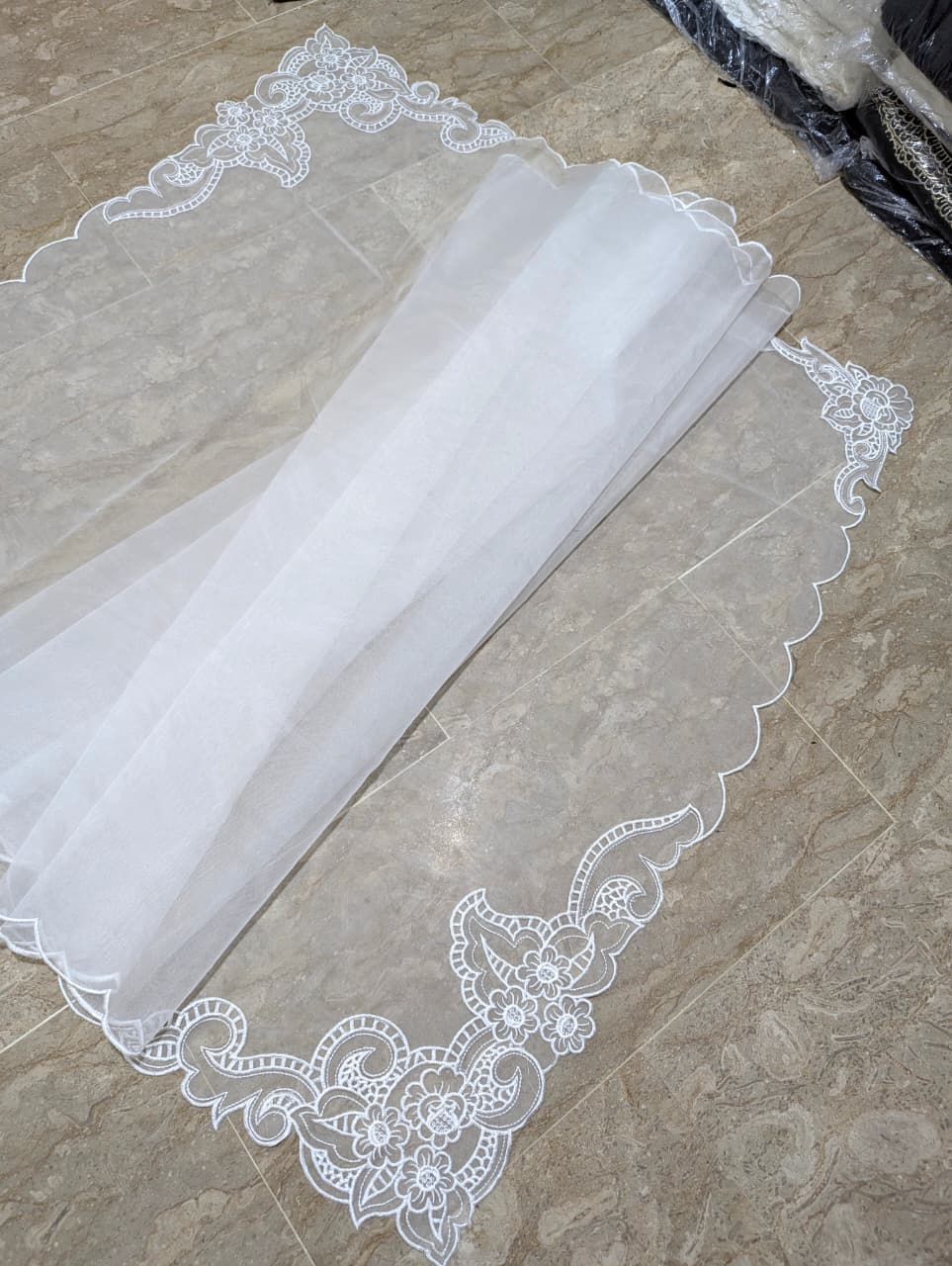 New White Organza 4-Sided Scallop Dupatta with Dyeable White Viscose Embroidery