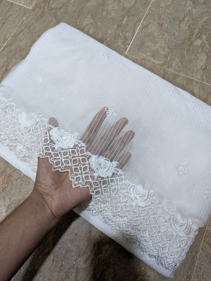 White Organza Scallop Dupatta with Self Lining & White Viscose Embroidery – Dyeable
